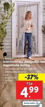 Aanbieding: Insectenwerend deurgordijn met magnetische sluiting