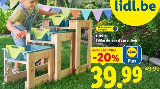 Offre: Tables de jeux d'eau en bois