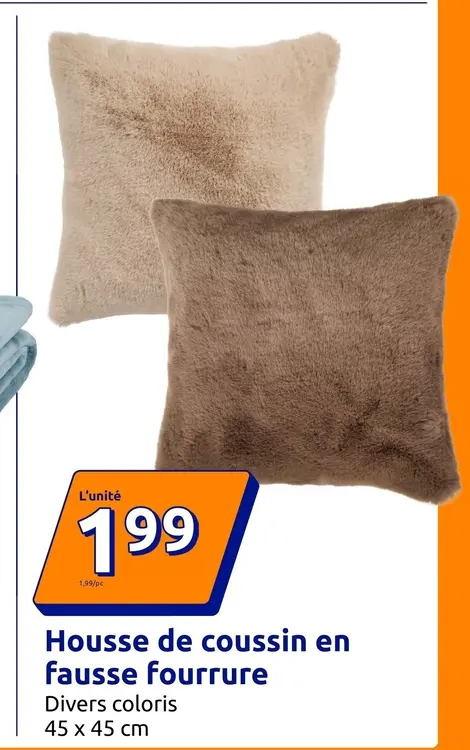 Offre: Housse de coussin en fausse fourrure