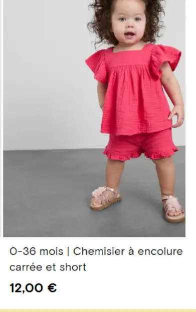 Offre: Chemisier à encolure carrée et short