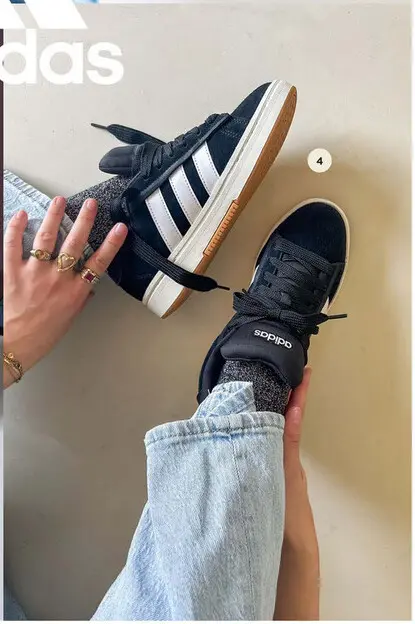 Aanbieding: Adidas sneakers