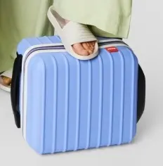 Aanbieding: Onder-de-stoel-koffer blauw