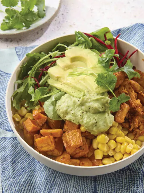 Promotie: Burrito bowl met zoete aardappel en pulled ja