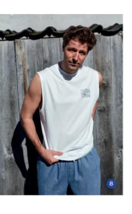 Offre: Sleeveless T-shirt and Trousers