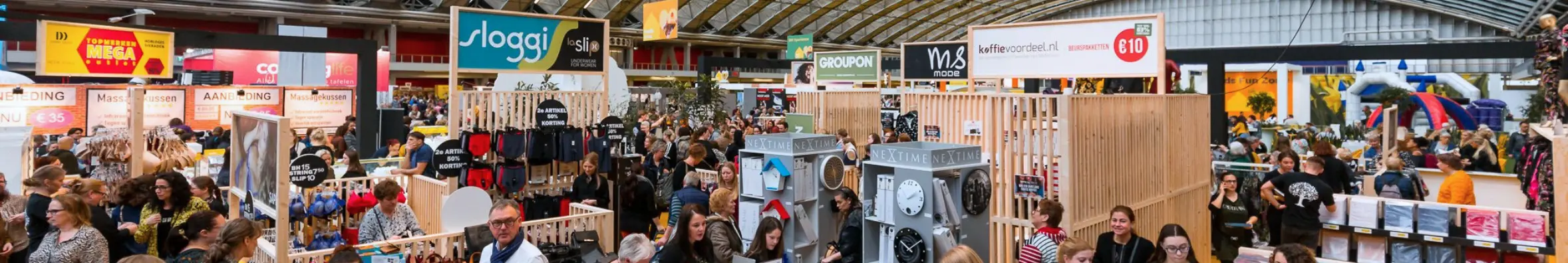 Kraampjes van bekende Nederlandse merken in het RAI amsterdam - Huishoudbeurs 2025